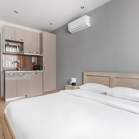 #Aura Studios & Suites V9-10 Thessaloniki Exterior photo